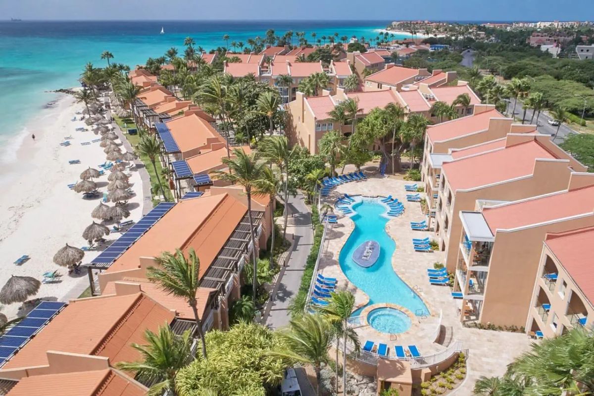 ARUBA (7 dni) w Divi Dutch Village Beach Resort z Berlin (AI)
