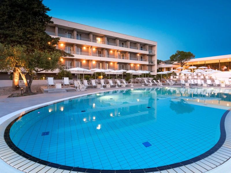Pharos, Hvar Bayhill