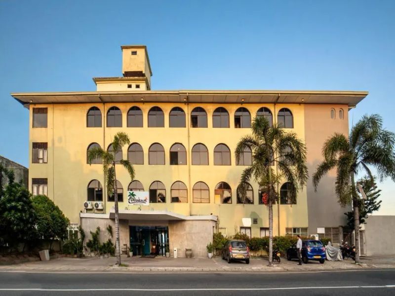 Hikkaduwa Beach Hotel