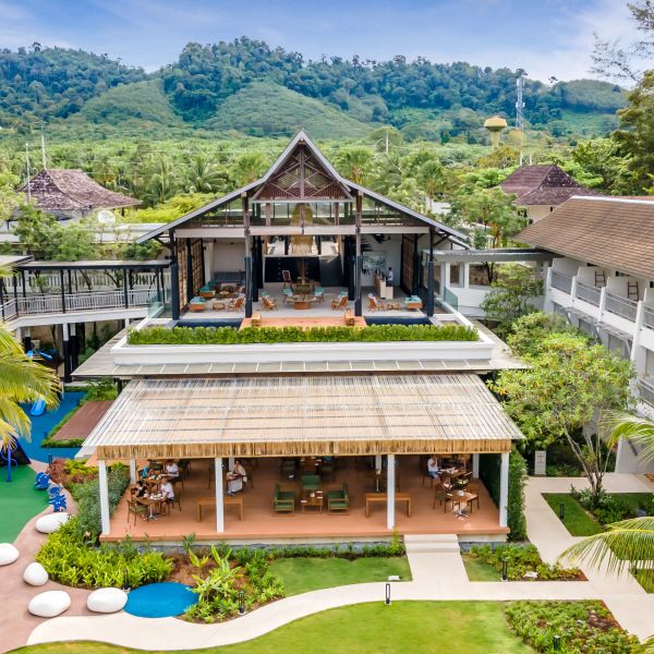 Royal Bangsak Beach Resort