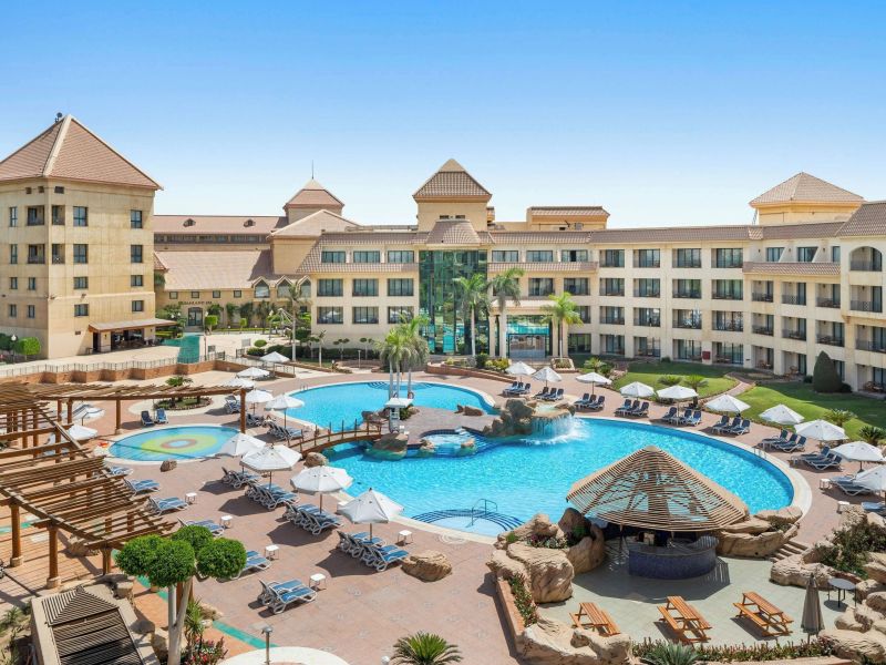 Hilton Pyramids Golf Resort