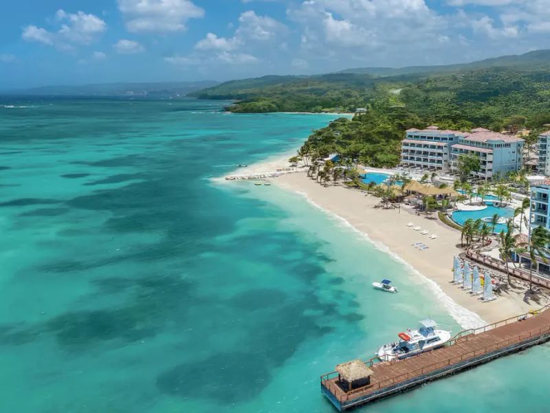 Sandals Dunn s River