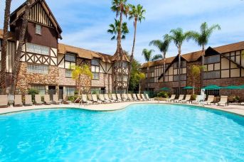 Anaheim Majestic Garden