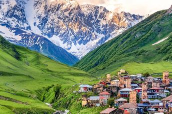 Morze Czarne i zielony Kaukaz