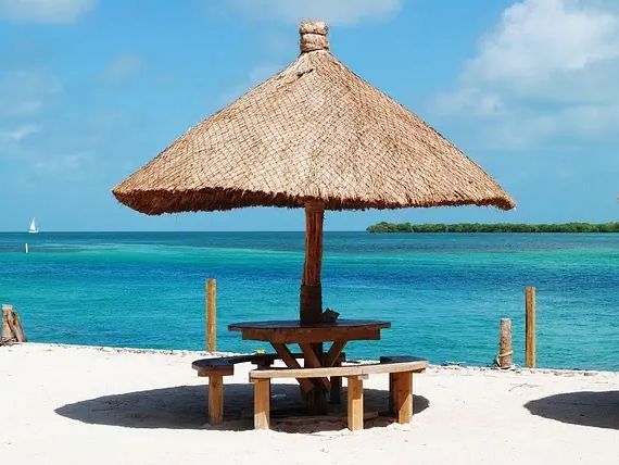 Seaside Cabanas 4*