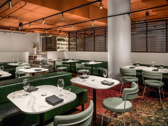 Pullman Melbourne City Centre 5*