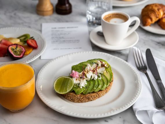 Pullman Melbourne City Centre 5*