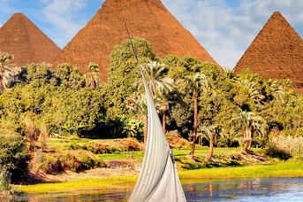 Symbole Egiptu - Nil i Piramidy