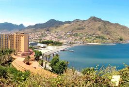 Hotel Dom Pedro Madeira Ocean Beach w Portugalia / Madera / Machico