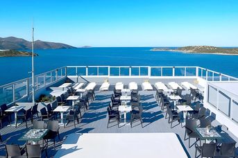 Mistral Bay (ex Rea)