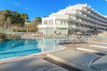 Fergus Style Cala Blanca