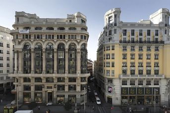 Petit Palace Triball