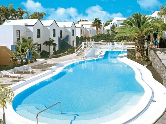 THe Apartamentos Morromar