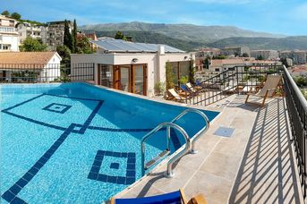 Twelve by Aycon (12)