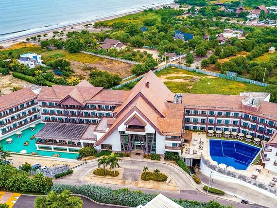 Grand Sirenis Karmairi