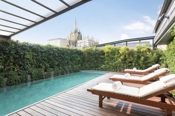 Sina De La Ville Milan