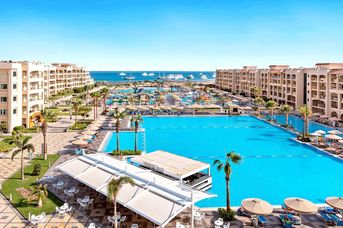 Pickalbatros White Beach Resort