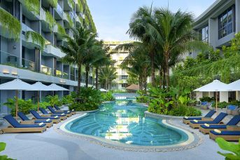 La Green Hotel & Residence