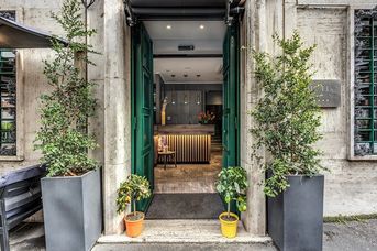 Apollo Boutique