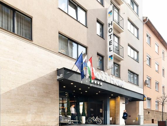 Bo33 Family & Suites