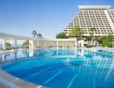 Sheraton Grand Doha Resort