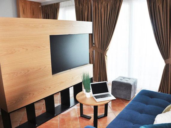 Alvin Comfort 4*