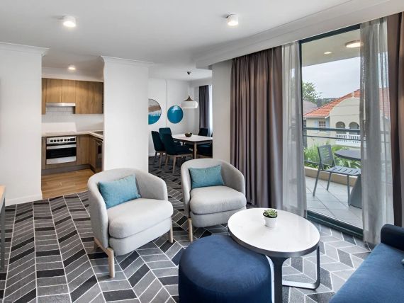 Adlina Apartment Hotel Coogee 4*