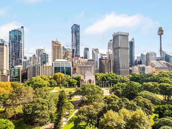 Oaks Hyde Park Suites 4*