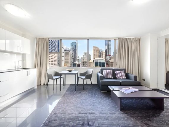 Oaks Hyde Park Suites 4*