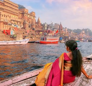 zdjęcie oferty Świt Nad Gangesem