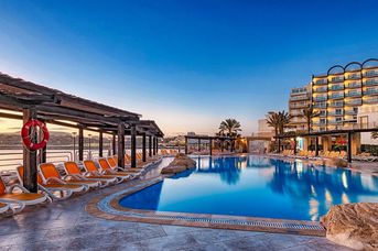 AX Sunny Coast Resort & Spa