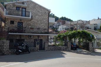 Teodora Apartments