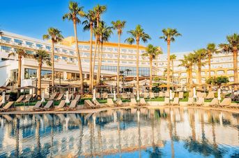 St. George Beach Hotel & Spa Resort