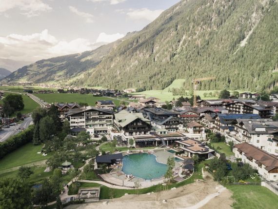 Neuhaus Hotel Resort 4*