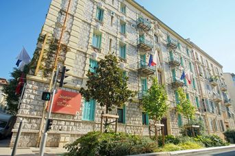 Le Windsor Jungle Art