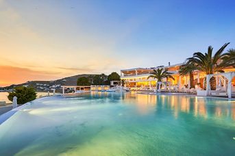 Saint John Villas & Spa