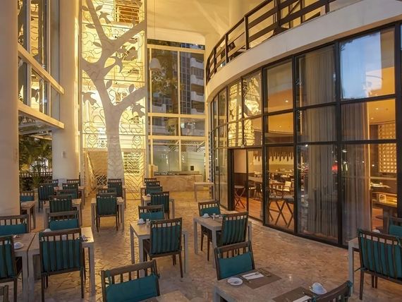 Mercure Salvador Pituba 4*