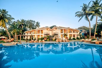 Acron Waterfront Resort