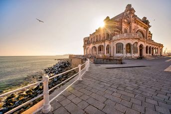 Rumunia - Fale Dunaju i szczyty Karpat