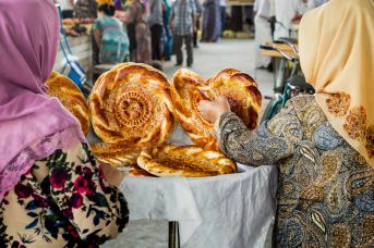 Orientalna Mozaika: Indie i Uzbekistan