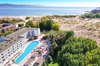 Zefir Beach