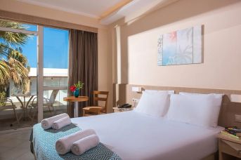 Cooee Lavris Hotels & Spa