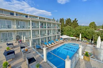 Palapart Gikas Studios & Suites
