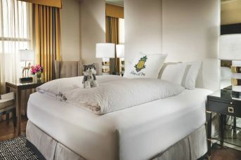 Staypineapple, An Elegant Union Square