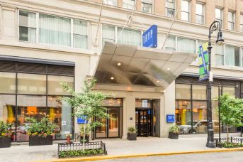 Tryp Times Square South