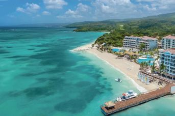 Sandals Dunn s River