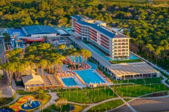 Trendy Perge Resort & Suites