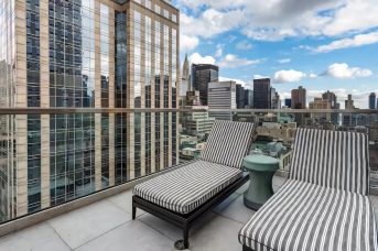 The Draper New York, Tapestry Collection by Hilton