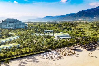 Riviera Beach Resort & Spa Cam Ranh