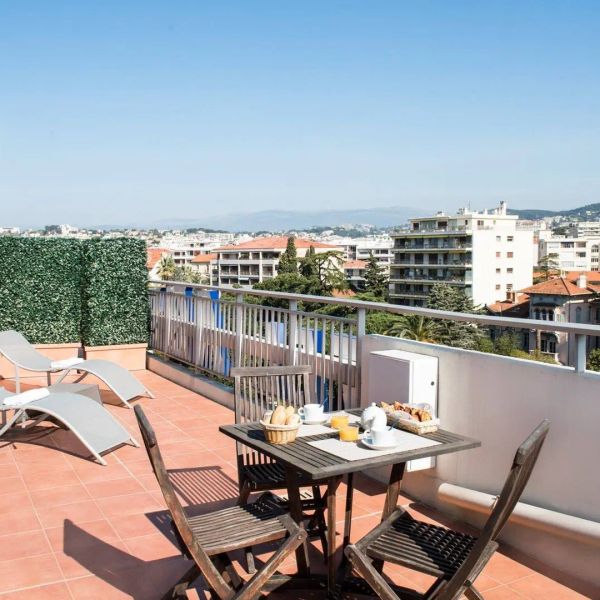 Abrial — Cannes, Francja